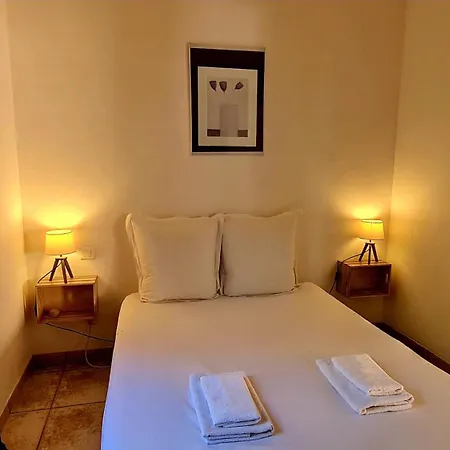 Bella Vista - Villa Familiale Au Coeur Du Maquis - 4 Chambres * Figari (Corsica)